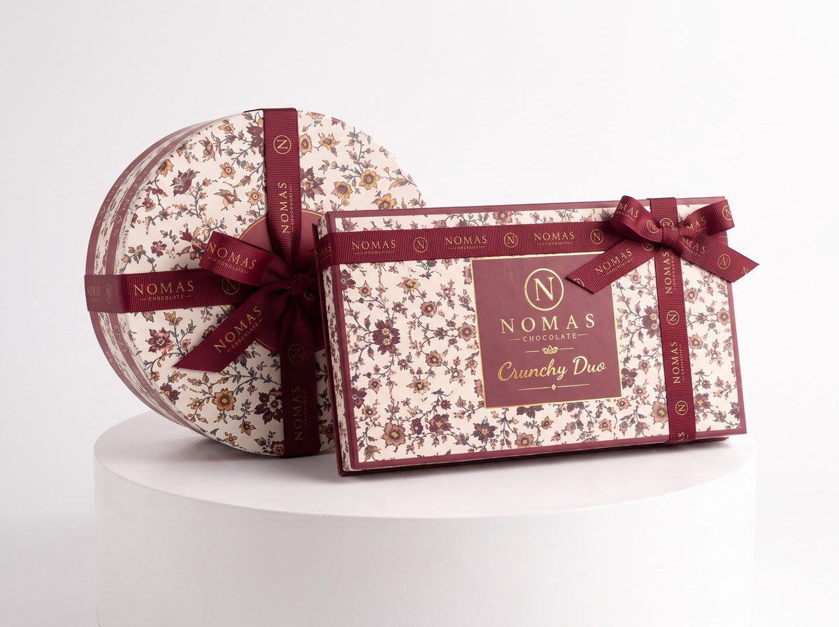 The round and rectangular Nomas boxes, ready to gift
