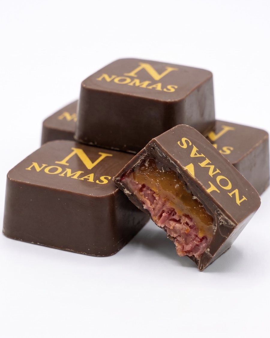 Crunchy berry and passion-fruit fillings